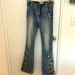 Driftwood wide leg soft jeans with beautiful embroidered flowers. Super cool